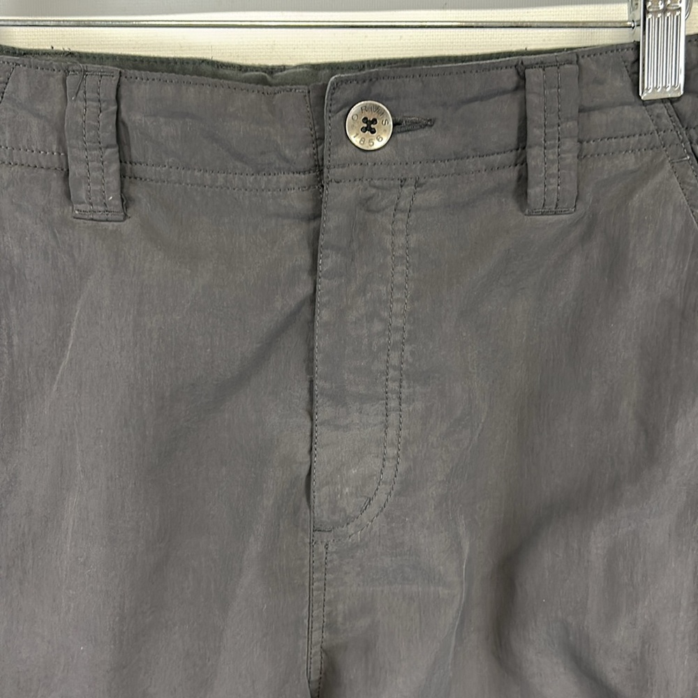 Orvis Classic Collection cargo shorts.  32 - Picture 2 of 16